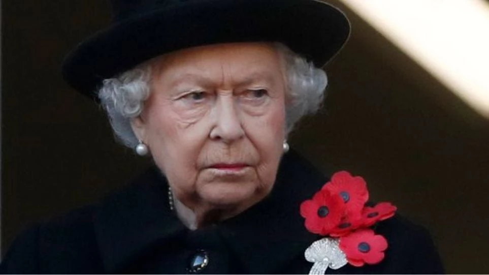 Πώς αντέδρασε η βασίλισσα Ελισάβετ όταν βρήκε στη σαλάτα της νεκρό γυμνοσάλιαγκα;